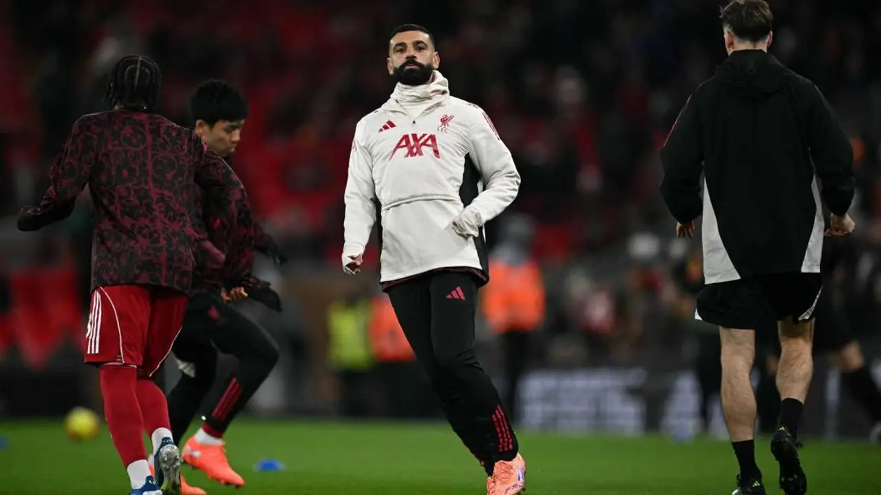 بعد تراجع أدائه.. هل يقترب محمد صلاح من الدوري السعودي؟